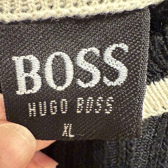 Hugo Boss V-neck Black Sweater Knit XL 100% Cotton - Picture 8 of 10